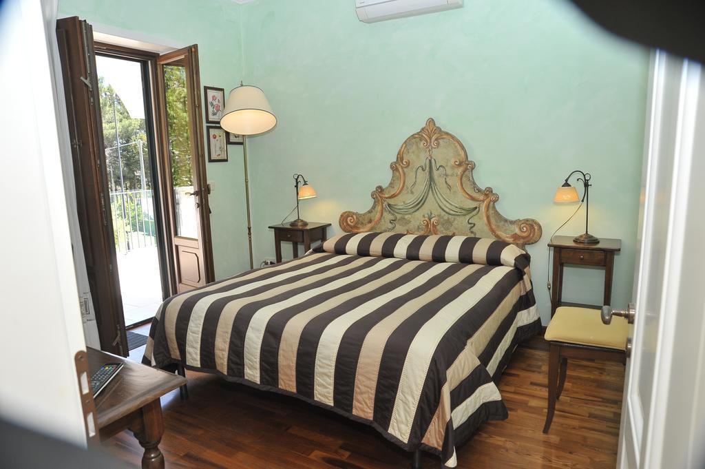 Гостевой дом Relais Casabella Мартина-Франка Экстерьер фото
